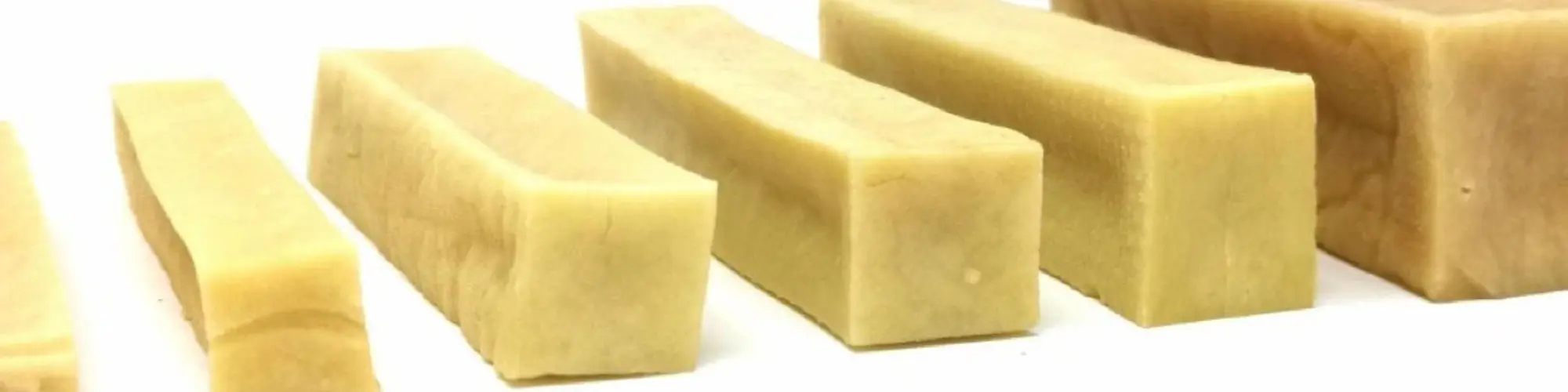 Buy Cheezz wholesale products on Ankorstore