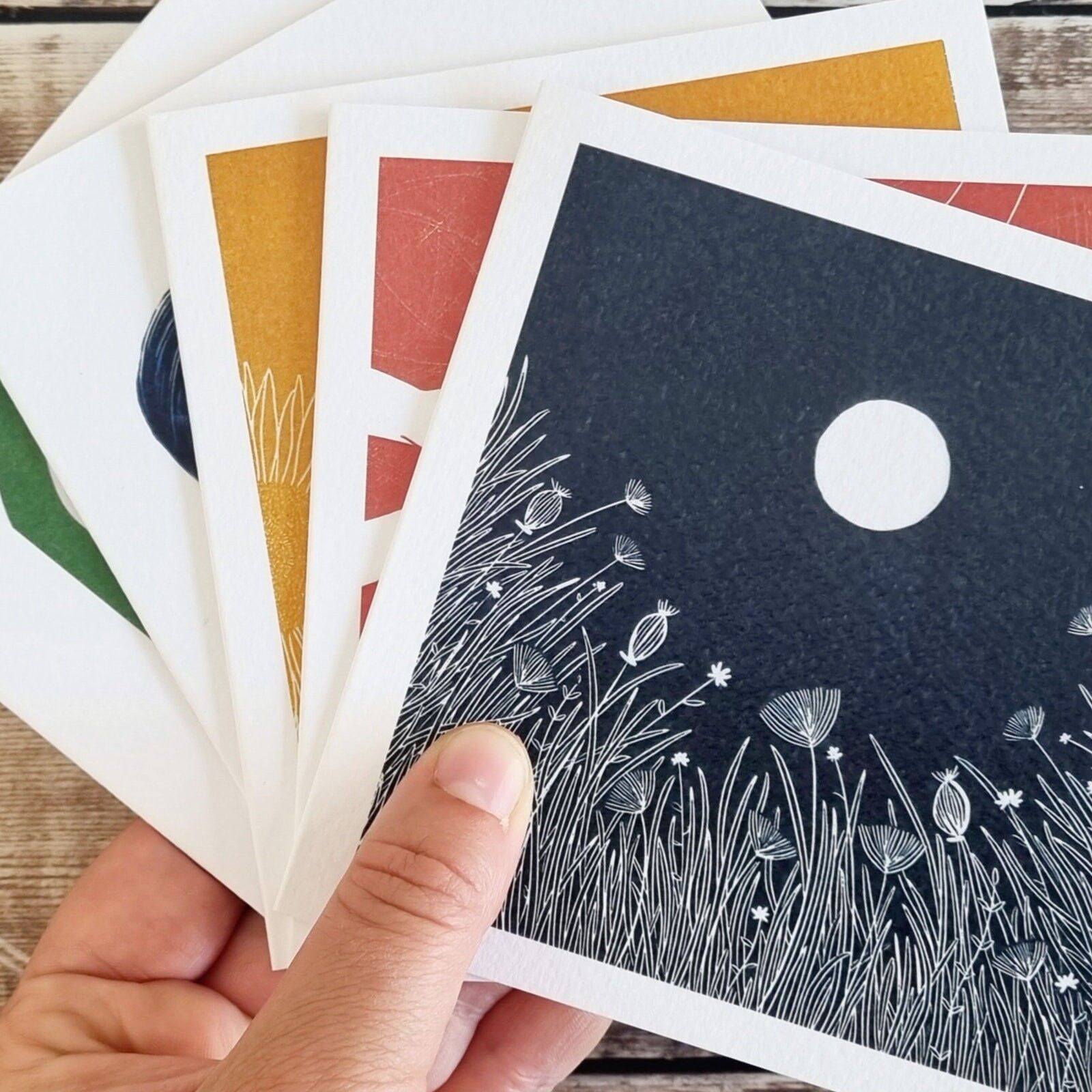 Buy Flotsam Prints wholesale products on Ankorstore