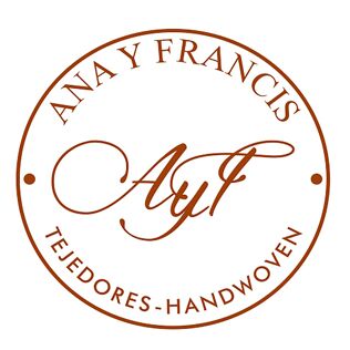 Ana y Francis Tejedores Handwoven