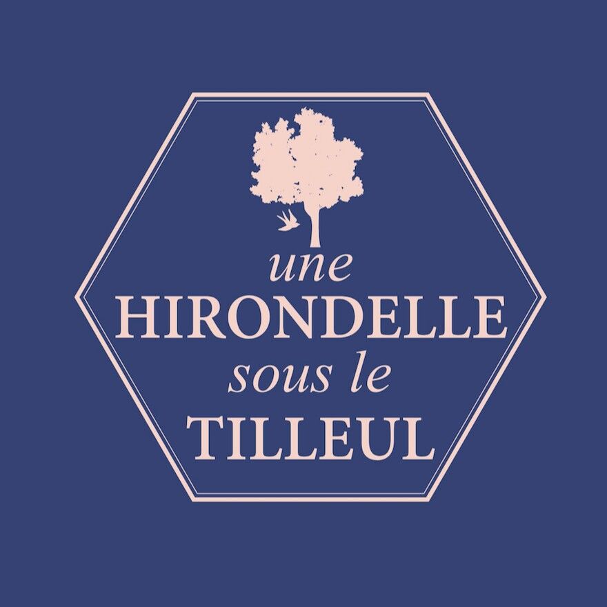 une Hirondelle sous le Tilleul