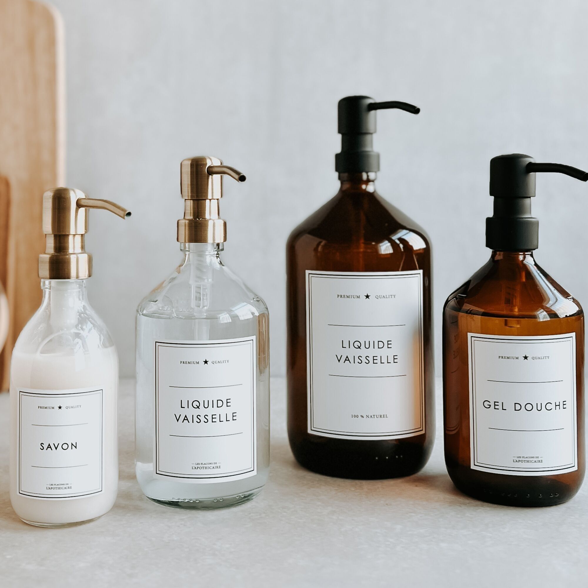 LES FLACONS DE L'APOTHICAIRE