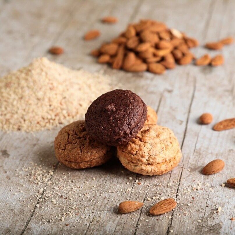 DES MACARONS & DES FILLES