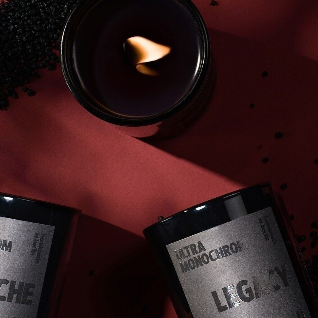ULTRAMONOCHROM
