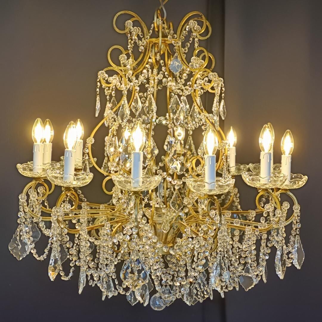 L'ARTIGIANO DEL LAMPADARIO DI CASA ALBERTO