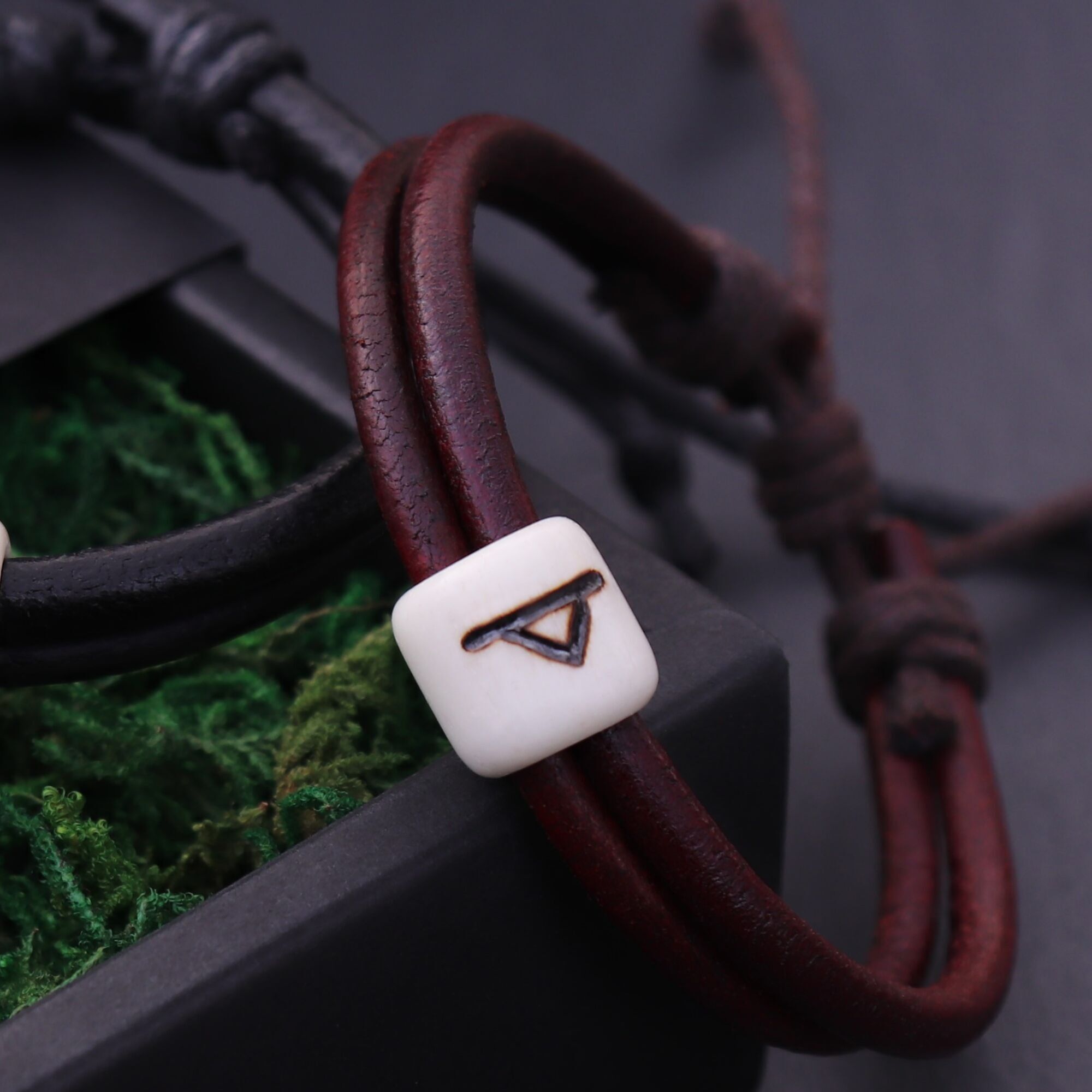 Hunterbone Piotr Kuczminski