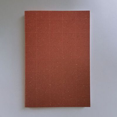 Cuaderno Risograph – Cuadrícula Tierra Cobre (13 x 19 cm)