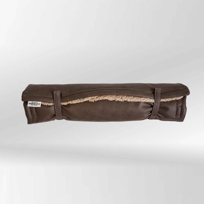 Tapis de voyage marron selle avec peluche beige