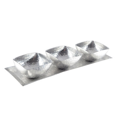 Set of 3 bowls on an aluminum tray