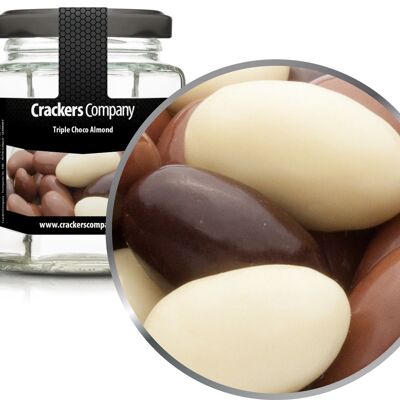 Tre tipi di mandorle al cioccolato, Triple Choco Almond PU con 25 pezzi. u. Contenuto 100 g per pezzo.