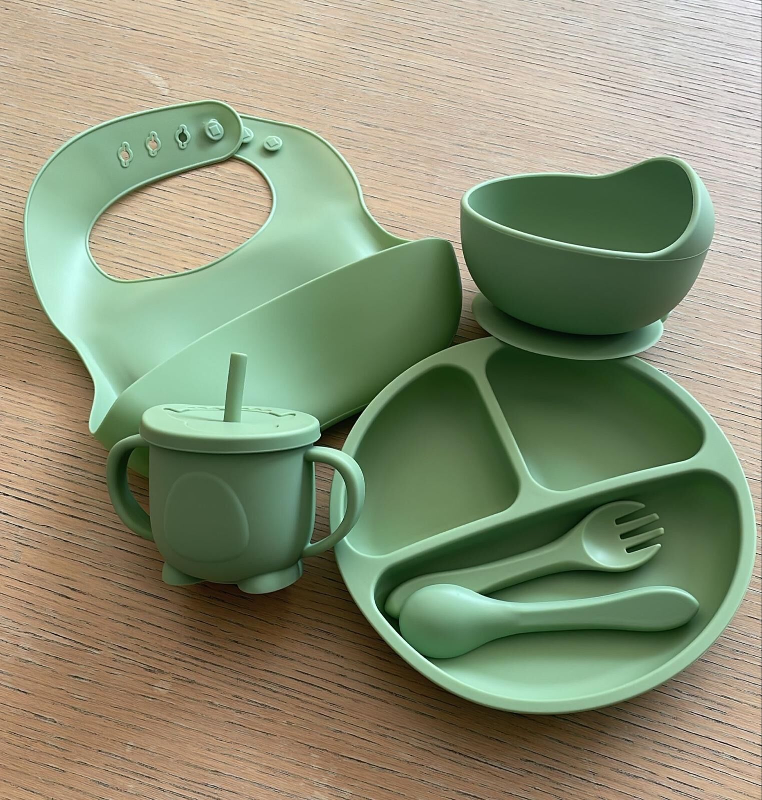 Complete silicone baby meal set (sage green)