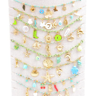 Lot de 8 colliers en acier inoxydable avec présentoir - PR-COLLIER42
