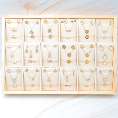 Set di 18 gioielli in acciaio inossidabile, espositore incluso - PR-PARURE-02