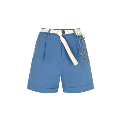 FRN LINE – Short bleu avec ceinture blanche et détails chaîne
