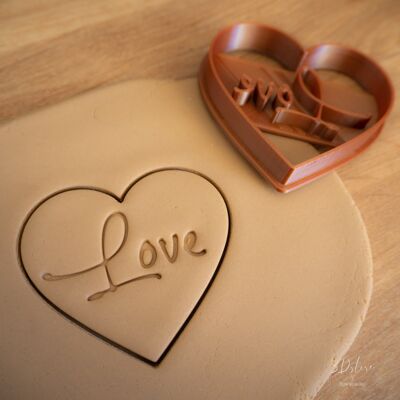 Tagliabiscotti - Cuore: Amore