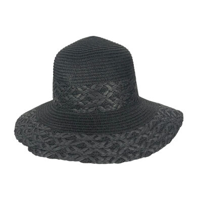 Chapeau avec motifs de tresse complexe