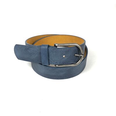 Plain belt with oval buckle in brushed metal finish