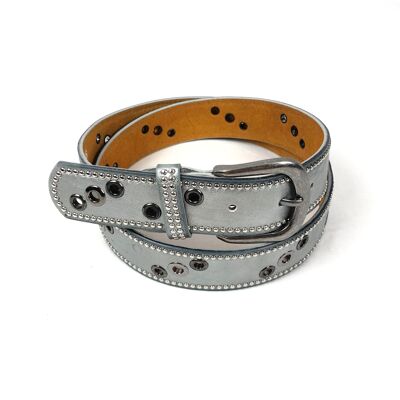 Fancy belt with two-tone eyelets and edged rivets