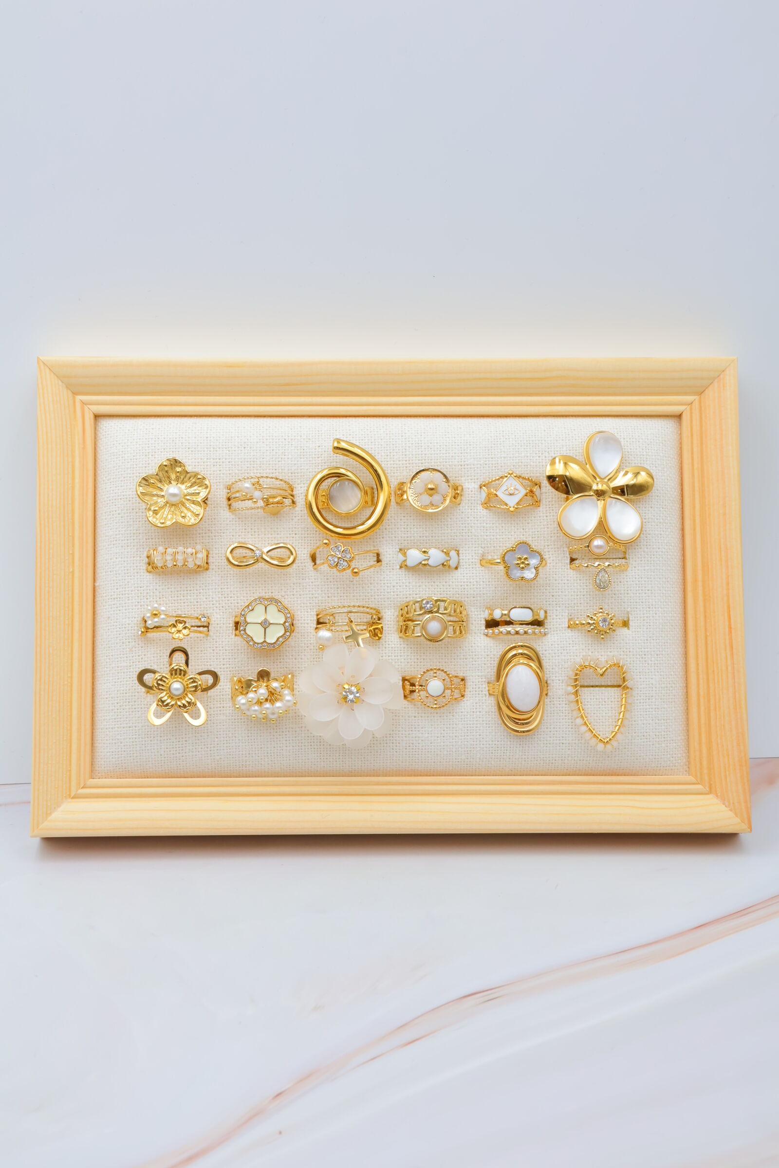 Set mit 24 Edelstahlringen mit Display - PR-BAGUE57