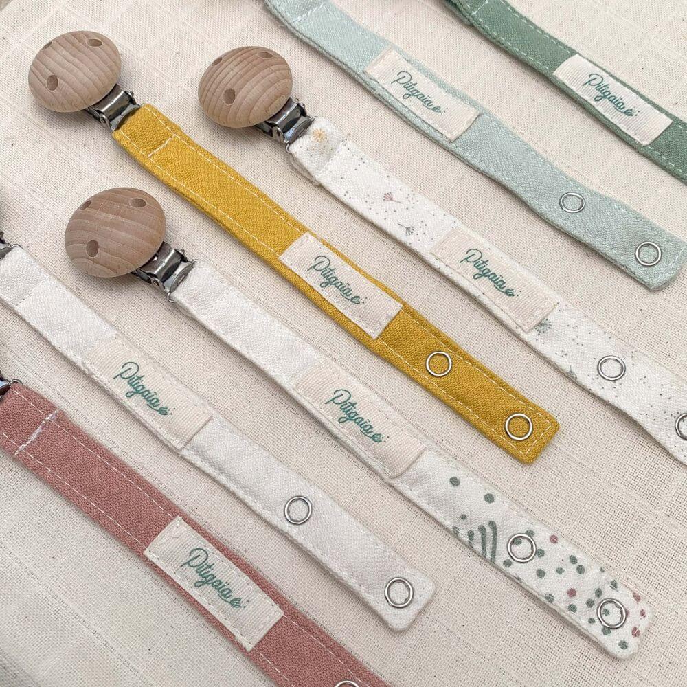 Schnullerclip aus Holz und Bio-Baumwolle