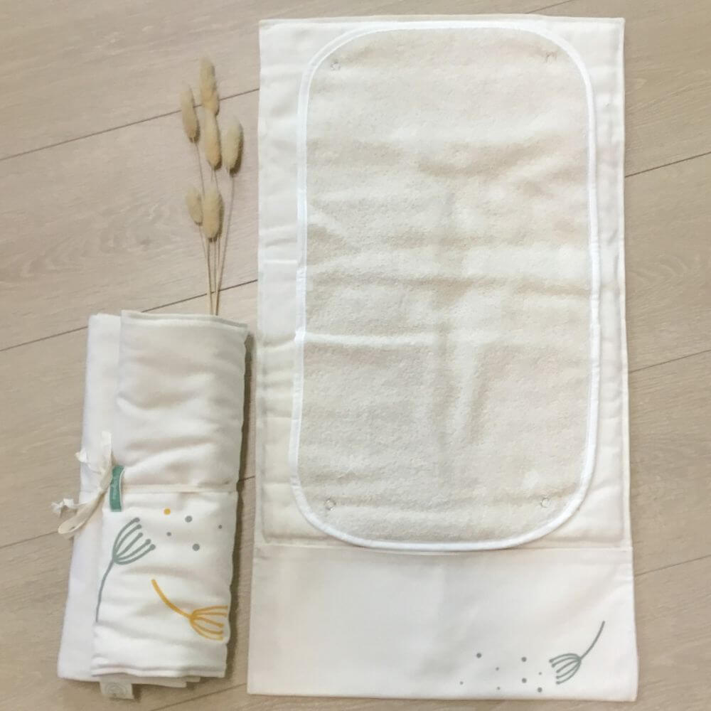 Nomadic changing mat in organic cotton