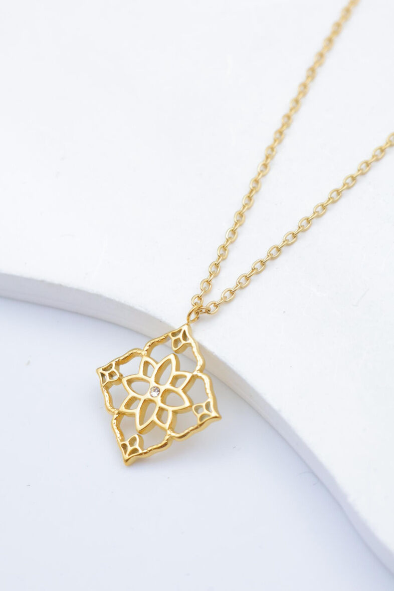 Collar de acero inoxidable - E393