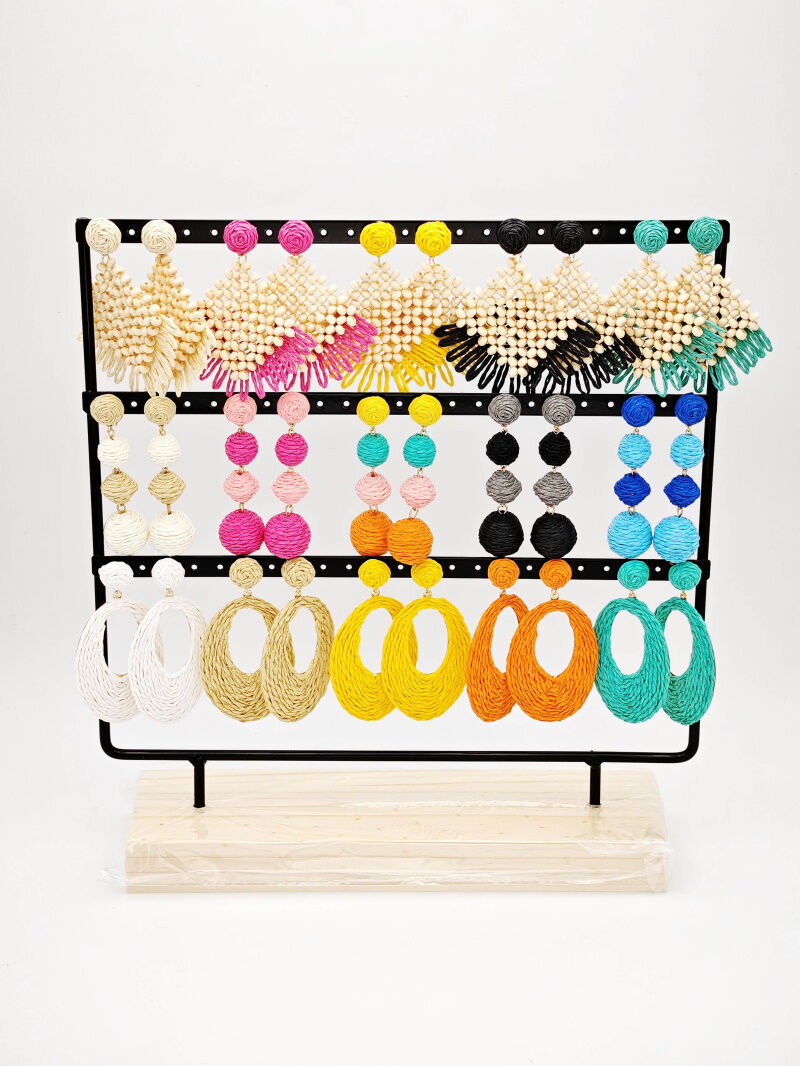 Set mit 15 Edelstahlohrringen mit Display - PR15