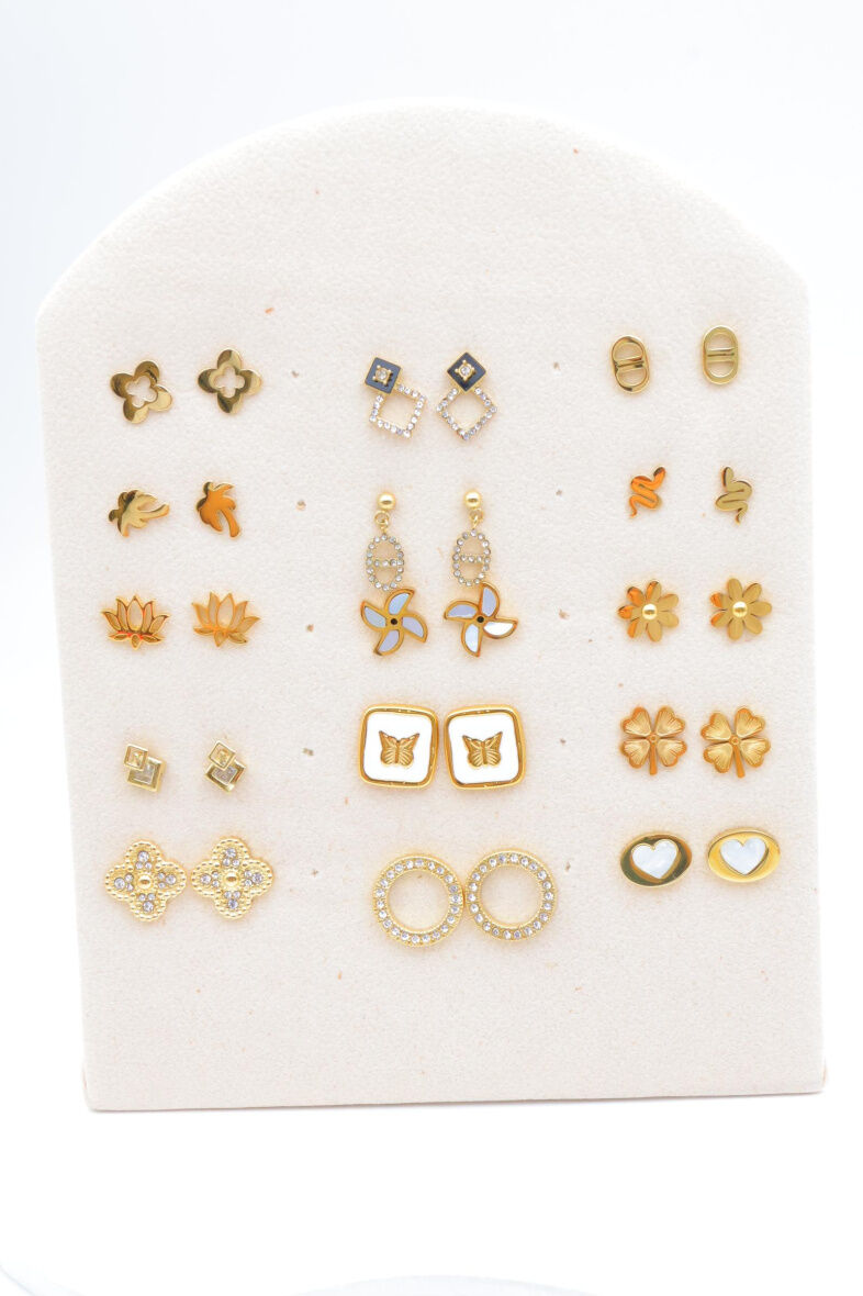 Set mit 15 Ohrringen mit Display - PR66