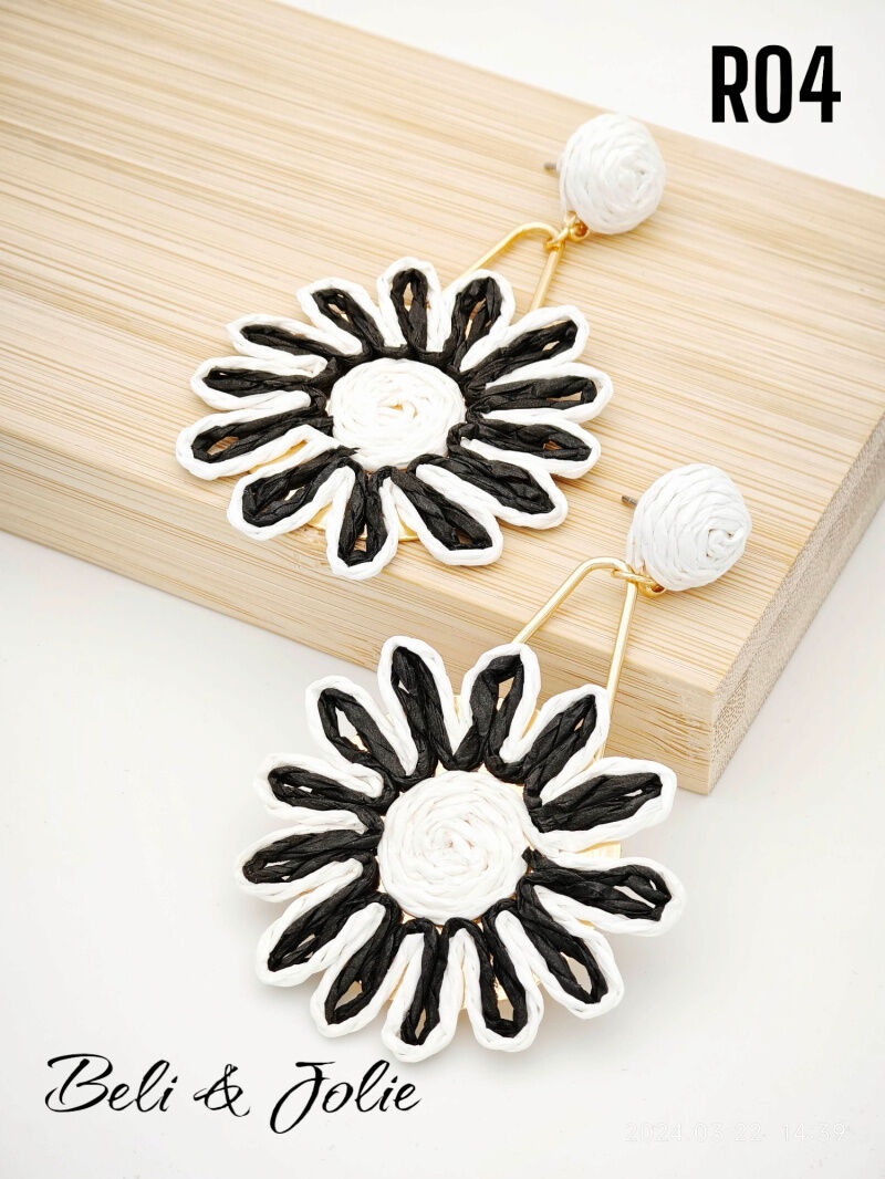 Ohrringe aus Bast und Metall - R04