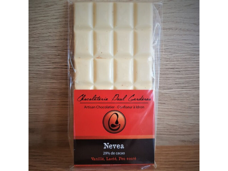 Weiße Schokoladentafel Nevea