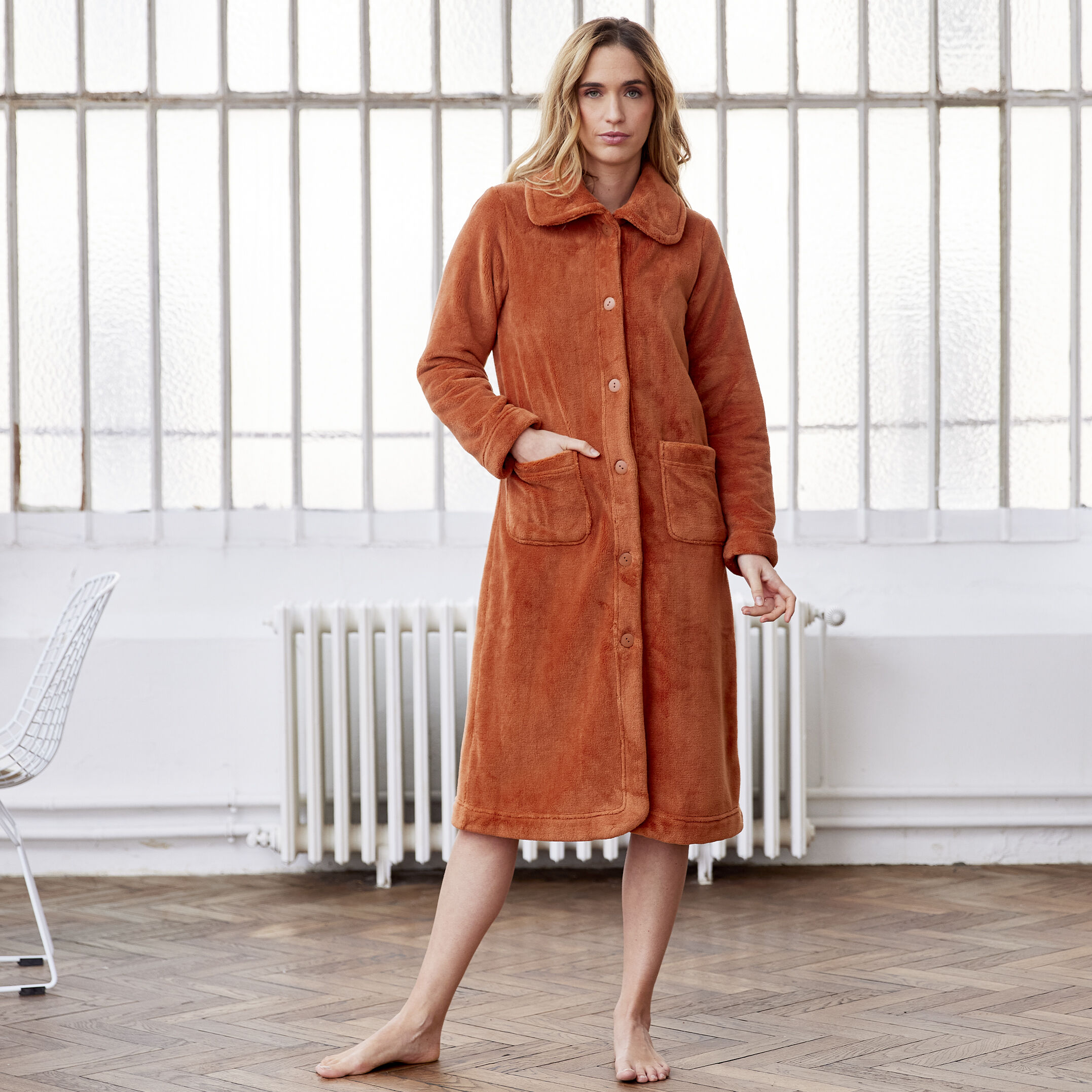 Peignoir Femme Long en Fourrure Micro – CANAT – Réf. CA.MUST4.RCF