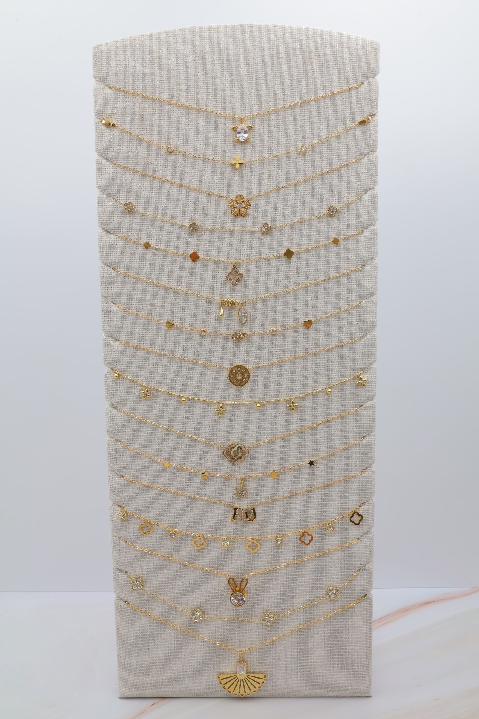 Set mit 16 Edelstahl-Halsketten und Präsentationsständer - PR-COLLIER87