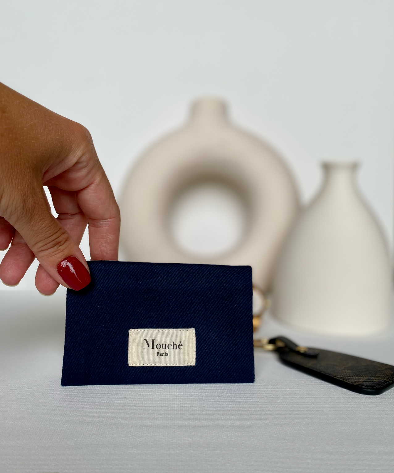 BOLSA KINGSMAN ESSENTIAL - bolsa con 2 pañuelos de algodón 100% con certificación GOTS