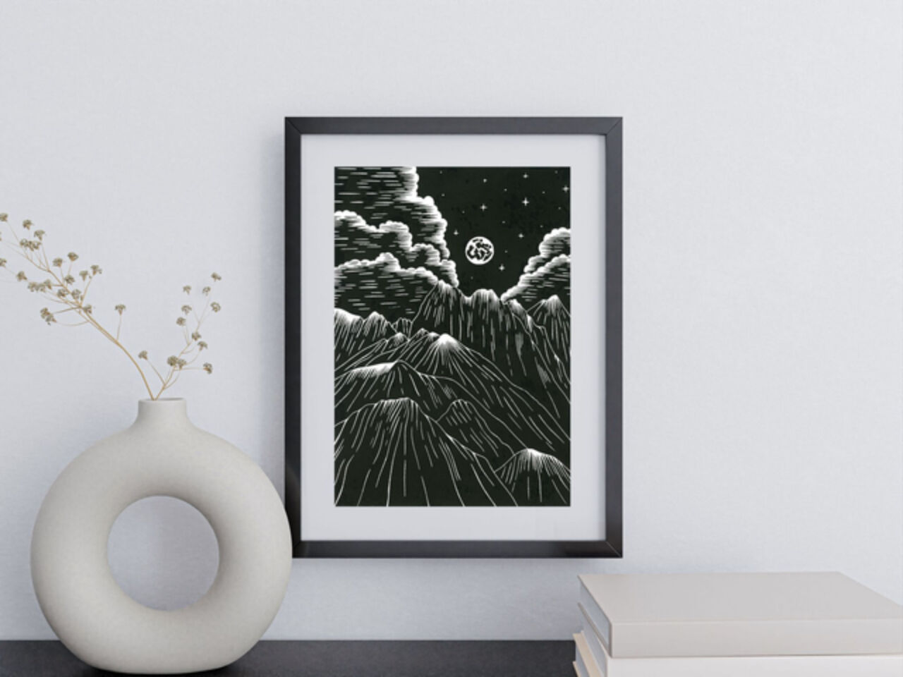 Linograbado « La Montagne, la Nuit » – Impresión artesanal A4 à l’encre noire