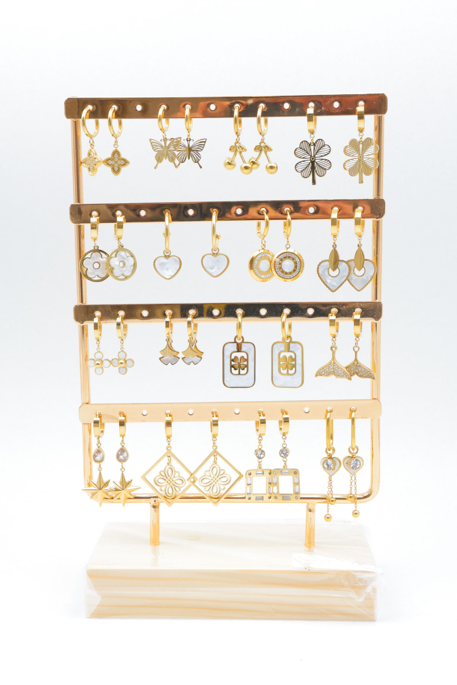 Lot de 17 paires de boucles d'oreilles avec présentoir - PRT-OREILLE124