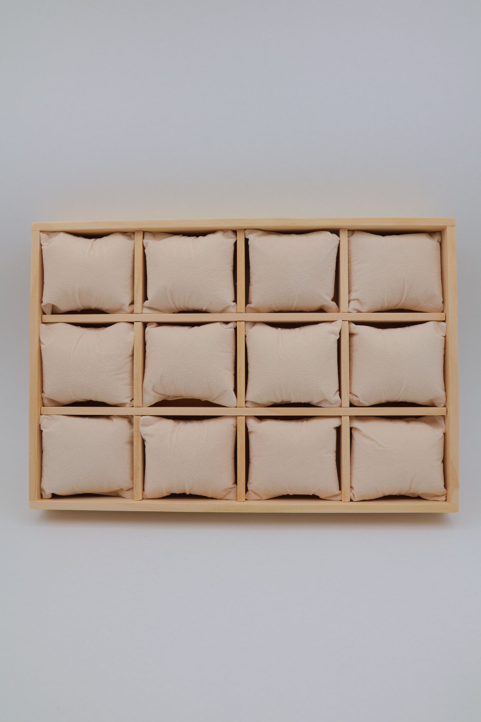 Espositore per braccialetti in legno - PRT42