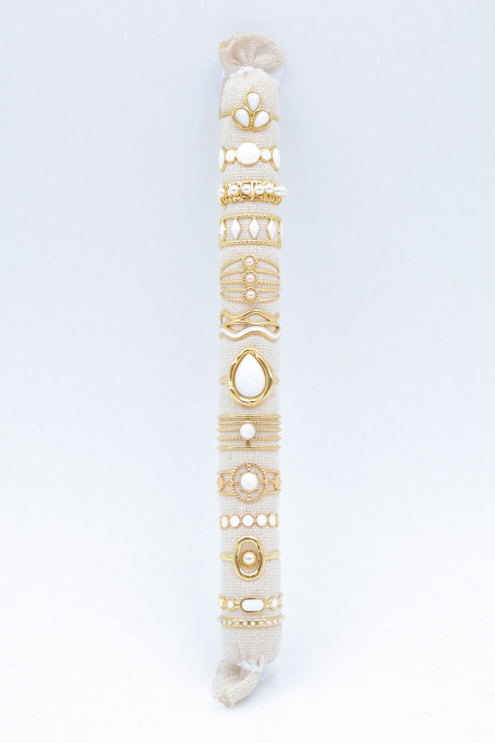 Set di 12 anelli in acciaio inox con cuscino - PR-BAGUE70