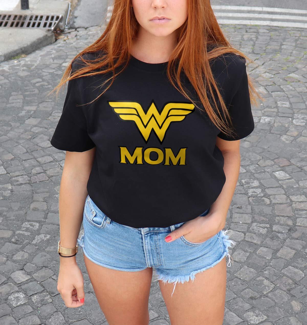 Camiseta "Mamá Maravilla" - Un regalo estupendo para mamá.