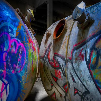 Painted tanks - Plexiglas, 150 cm x 100 cm