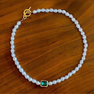 Emerald Pearl Chocker Necklace