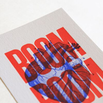 Boom boom tarjeta tipográfica roja