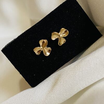 Fan gold Stud Earrings