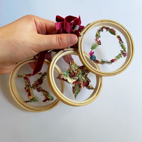 Set of 3 Mini Everlasting Floral Hoop Dried Flower Bauble Craft Kit- Christmas