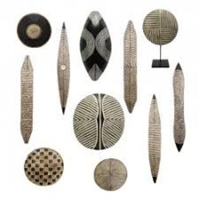 60cm wooden African shield 1 / tikar shield / tribal shield