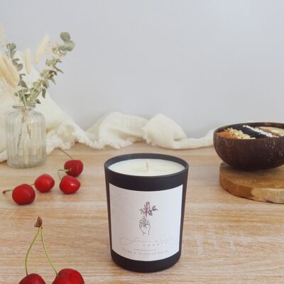 'BLACK CHERRY FRIDA' SCENTED CANDLE - MATT BLACK