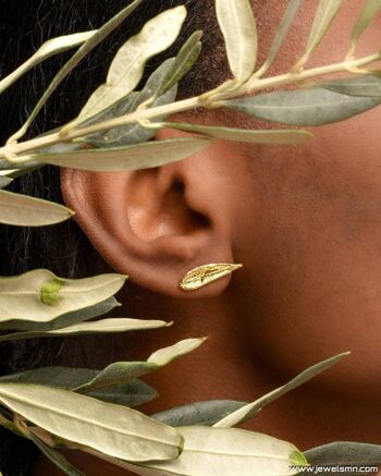 Boucles d'oreilles mini feuille en or massif, petits clous véritables feuilles d'olivier 2