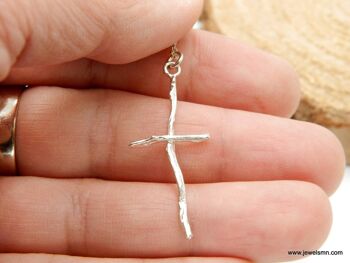 Collier croix brindille avec chaîne en argent sterling 925. 1