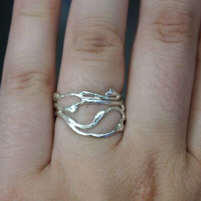 Bague brindille de plante de jasmin en argent sterling.