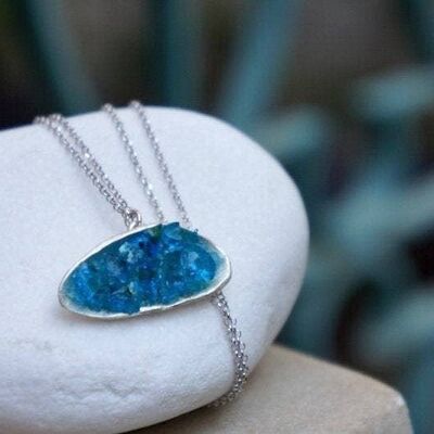 Collier de coquille de moule pour les femmes. Grand Pendentif Murano Bleu Brut x