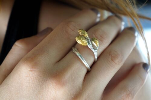 Adjustable olive branch ring made from Recycled Silver 925.