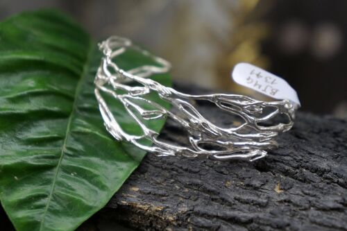Adjustable Twig Branch Bracelet in sterling silver 925.